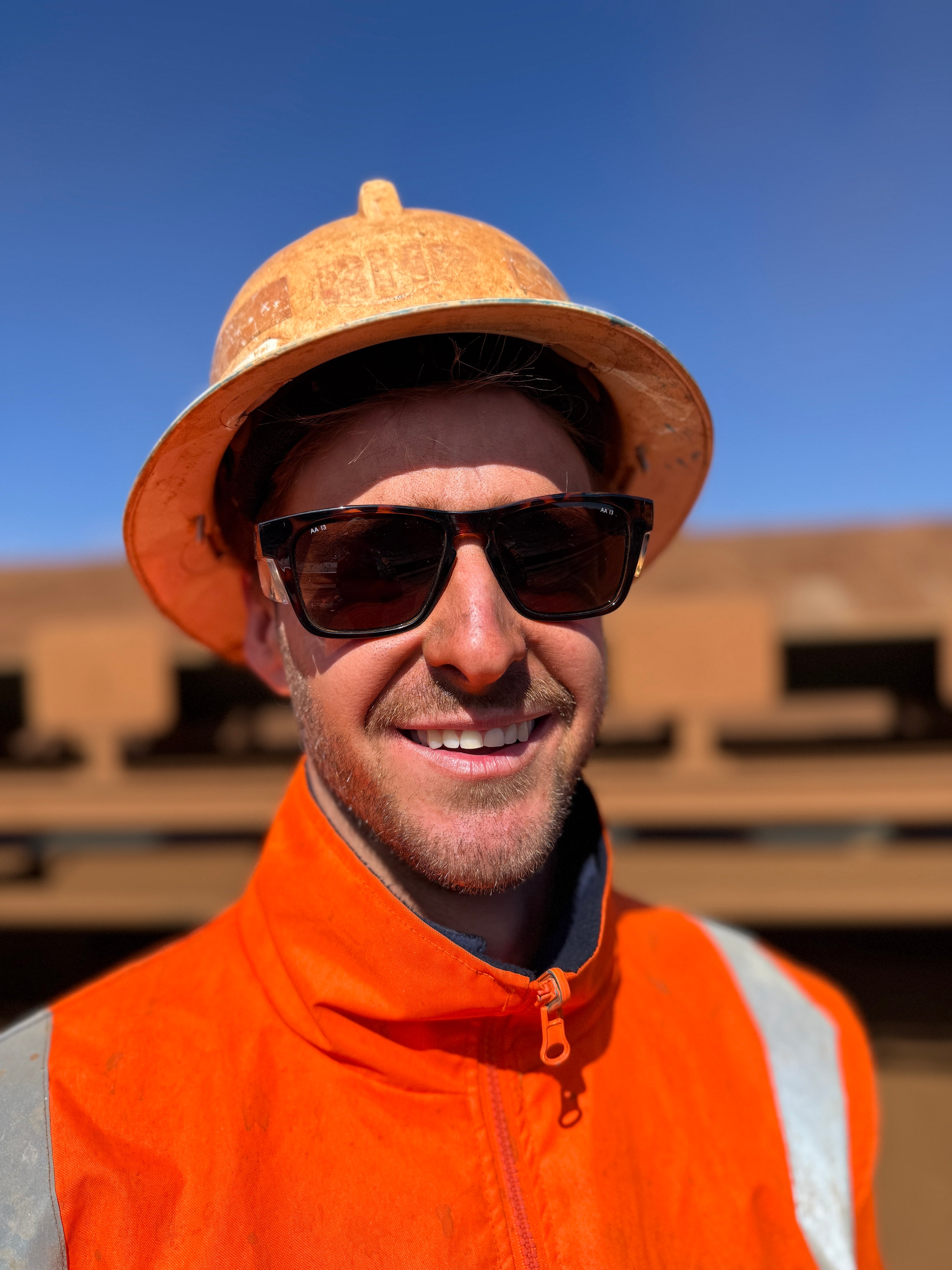 Pilbara Edition Tortoiseshell safety glasses with brown polarised lenses